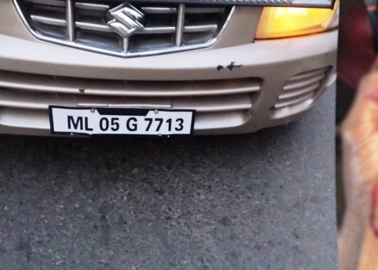 Trucker violently mugged at Lad Umroi