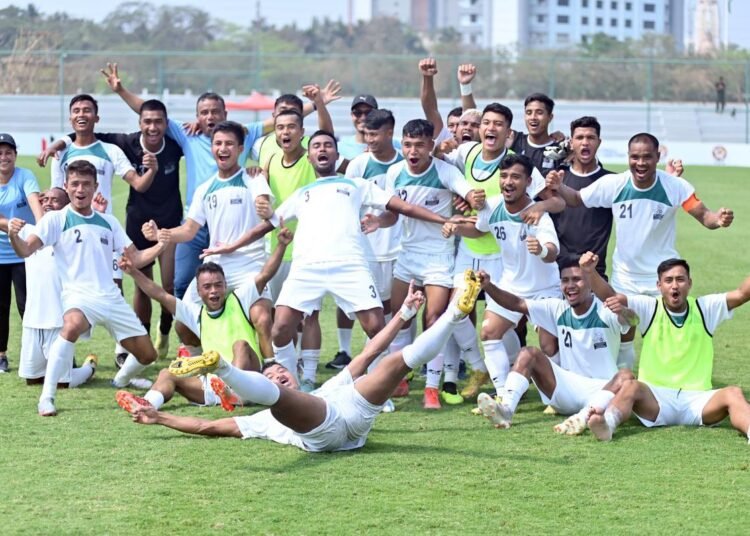 Giant screens to broadcast Santosh Trophy final tonight