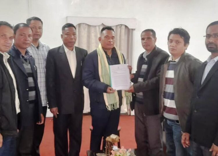 FASTOM meets new Edu Minister with pending demands