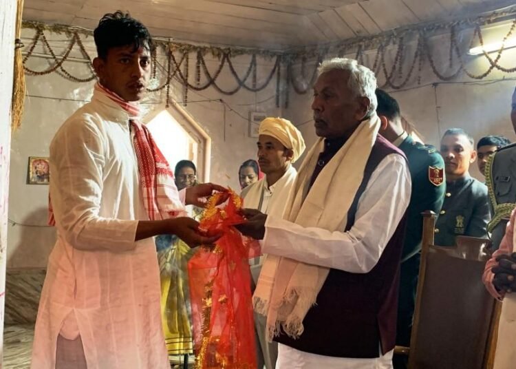 Governor visits Nartiang’s famous Durga temple, monoliths