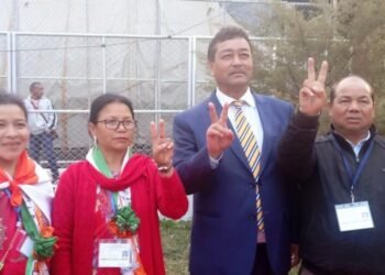 Ronnie rejoices in defeat of Congress turncoats