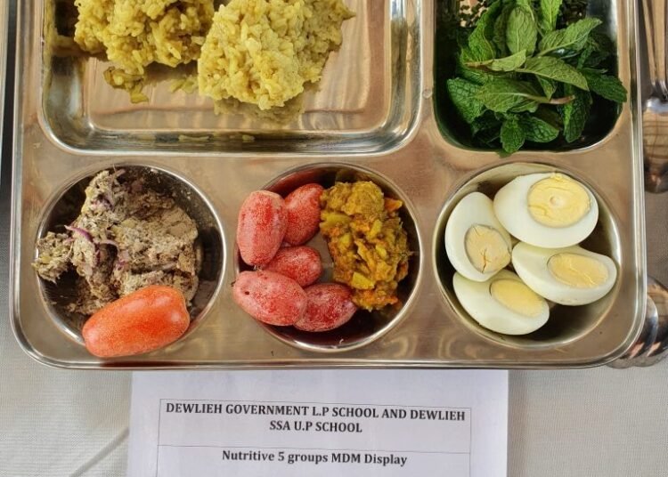 School meal platter displayed at Laitsohpliah