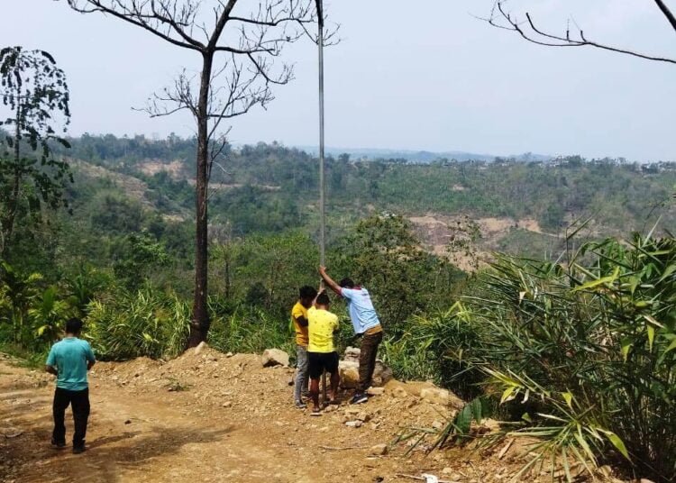 After Pandare 6 villagers to benefit from solar lights