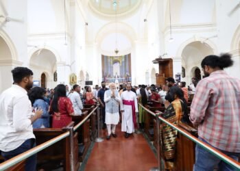 PM Modi visits Delhi church on Easter