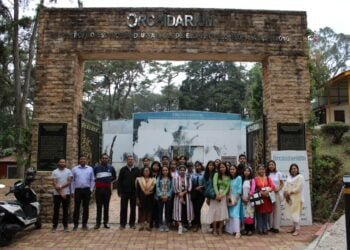 St Edmund’s College students visit IBSD lab