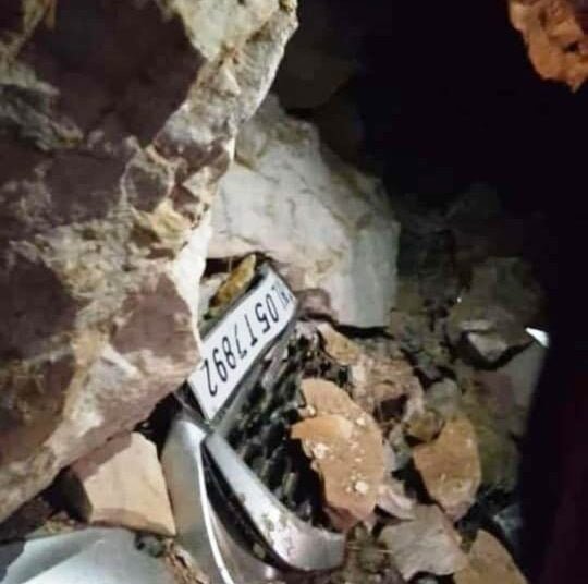 2 feared dead after boulders roll in Rngain