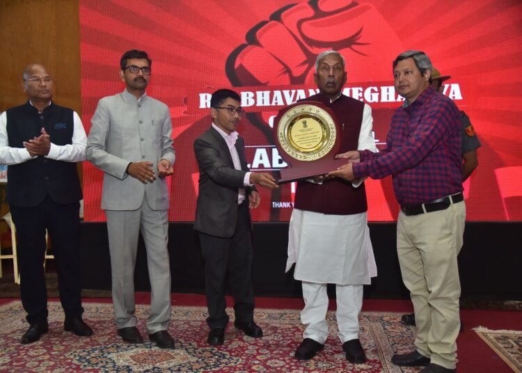 Raj Bhavan observes May Day, Maha-Guj Day