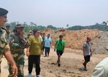 Santa Mary reviews projects in border villages