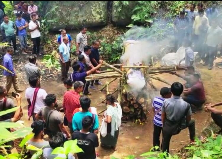 Community rallies as funeral of Walinda Binong performed