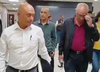 VPP, KHNAM walk out of meeting