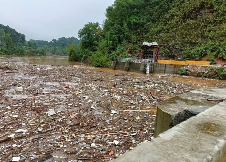 Rongram Bazar Committee fined for Ganol River pollution