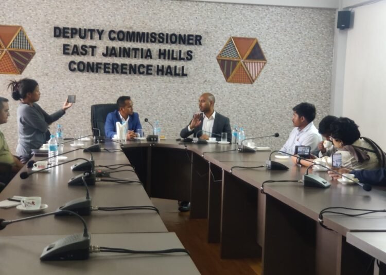 East Jaiñtia Hills introduces teachers attendance monitoring system