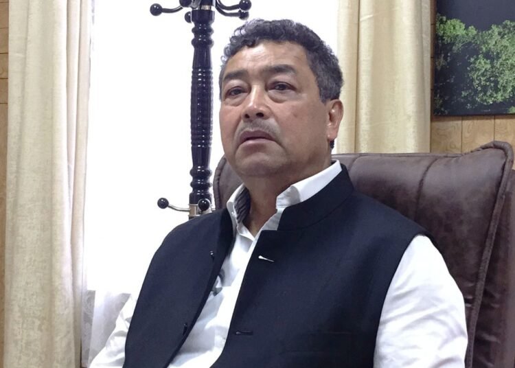 Ronnie wants Govt cars for all MLAs