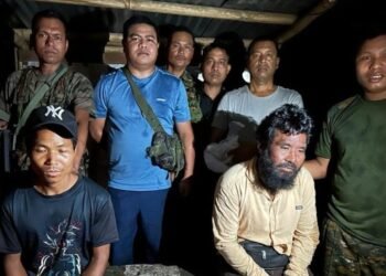 Fake Rs 10 lakh in cash seized, 2 nabbed