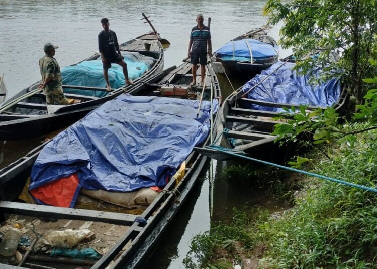 BSF seize smuggled sugar worth Rs 11 lakhs