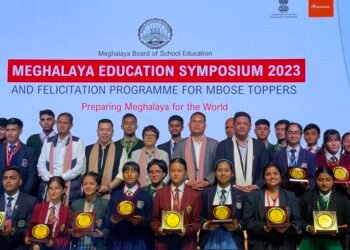 CM felicitates MBOSE toppers