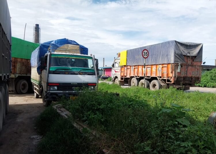 JNC detains 8 dump trucks, concerns will be addressed says Dalmia