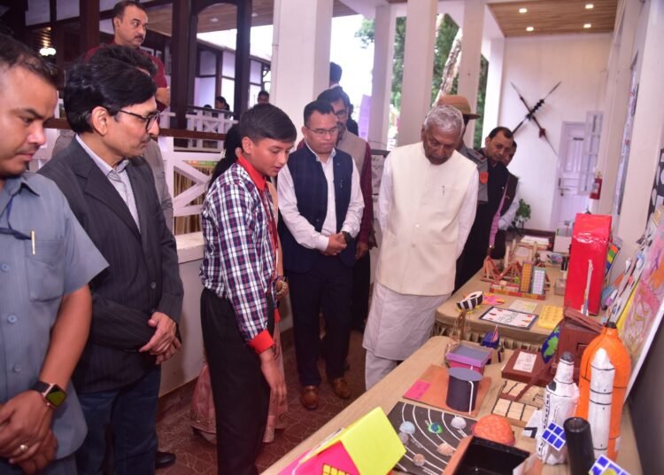 Officials, students witness opening of 3 years of NEP 2020 from Raj Bhavan