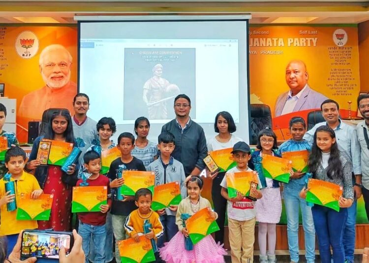 BJYM gives away prizes to winner of online art competition