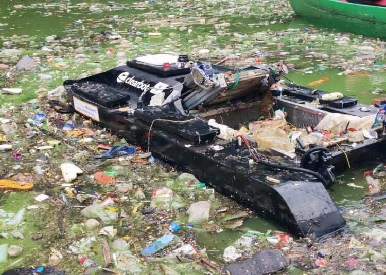 AI robotic boat introduced to row away Umiam trash