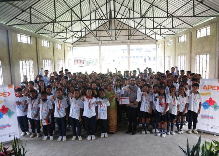 695 school students trained by Avenues on critical thinking, creative mindsets