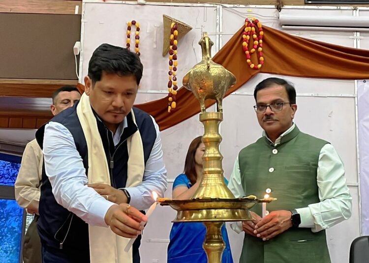 Govt jobs limit to only 1200 annually: CM