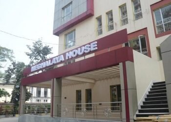 MDA Govt showed favours to Dhar family?