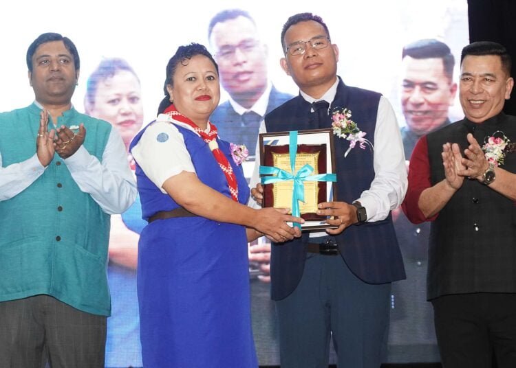 State awards teachers for their valuable contribution