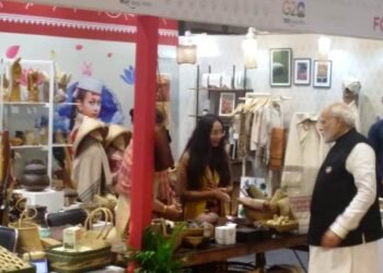 Modi takes interest in Meghalaya silk at G20 craft bazar