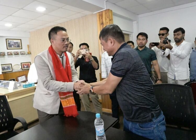 Karbi Anglong council chief assures peace in border areas