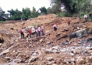 Nongstoiñ-Rambrai road project: Over 6 houses, school damaged due to blasting work
