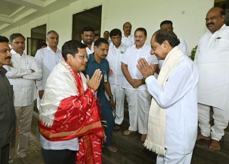 Conrad for partnership between M’laya and Telangana