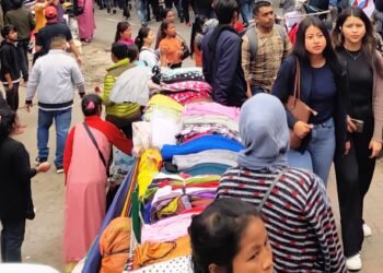 Footpaths completely taken over by hawkers: HC