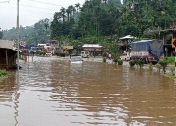 Heavy rainfall disrupts traffic movement in Ri Bhoi
