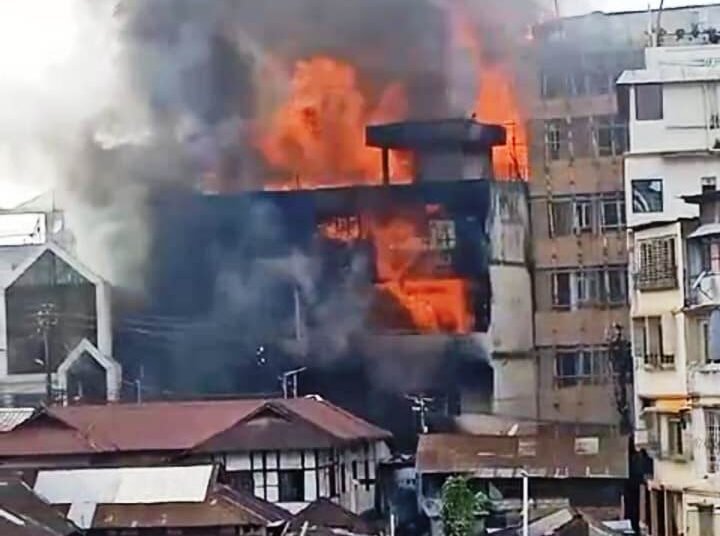 1 dead in massive fire in Shillong’s Thana Road
