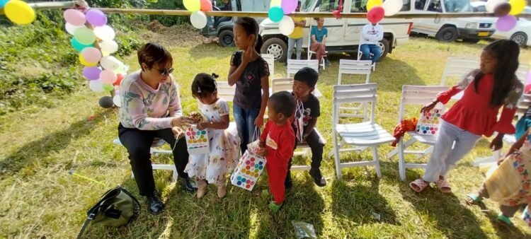 Ampareen visits health camp in WKH village