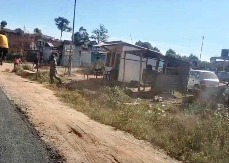 Truckers chase away toll gate workers