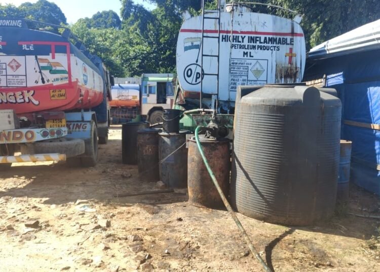 Oil tankers flay police, threaten strike