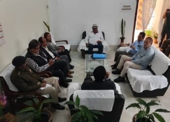 Govt seeks to calm NEPMU tempers