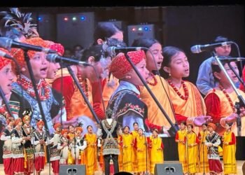 Traditional singing festival, competition held for schools