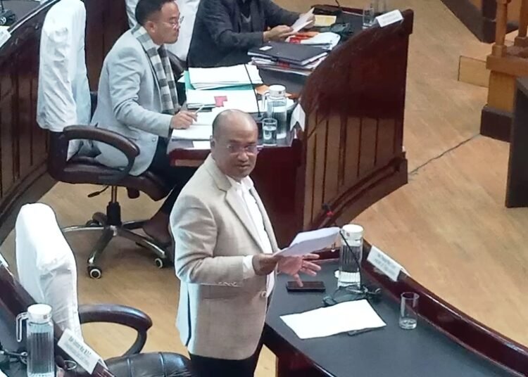 Titos blasts Pyniaid on first day of winter session