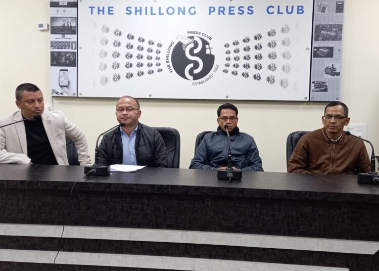 Teachers in politics: Fight against Govt order is for the future