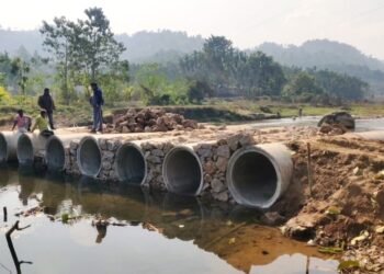 Adokgre-Mangsang road left incomplete