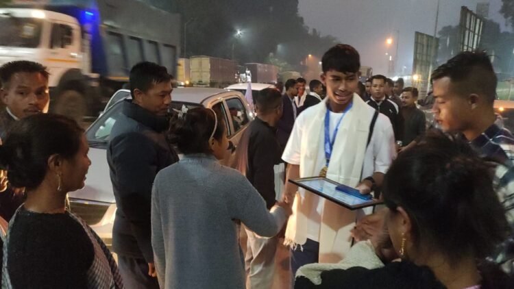 State kickboxers felicitated