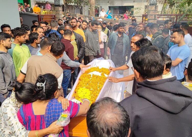 Last rites conducted for Amit Sinha