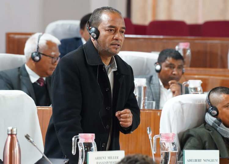 Adelbert speaks in Khasi, questions Hindi speech by Guv