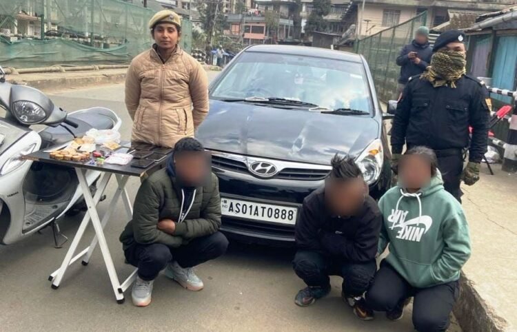 Two history-sheeters, minor held with drugs in Lawmali