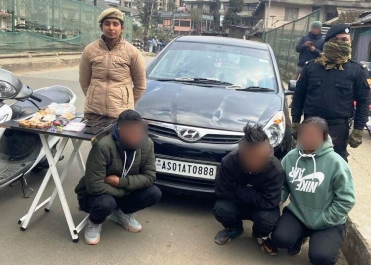 Two history-sheeters, minor held with drugs in Lawmali