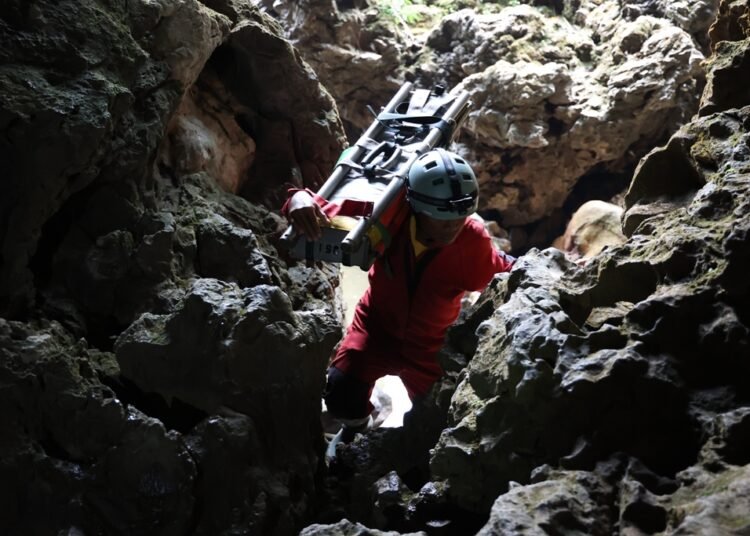 Mock drill on cave evacuation held at Mawmluh Cave