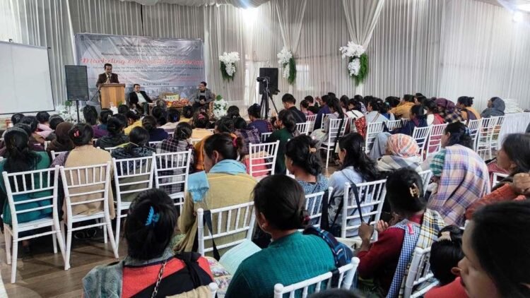 Workshop on promoting WJH black pottery held